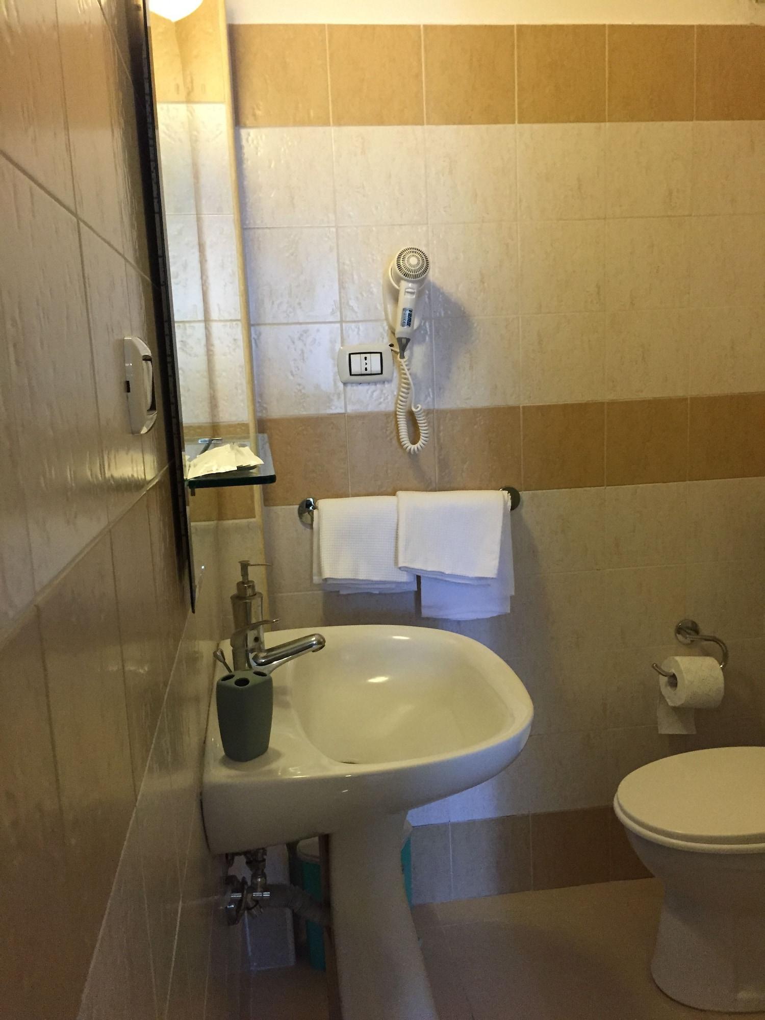 קטאניה Hotel Centrale Europa מראה חיצוני תמונה