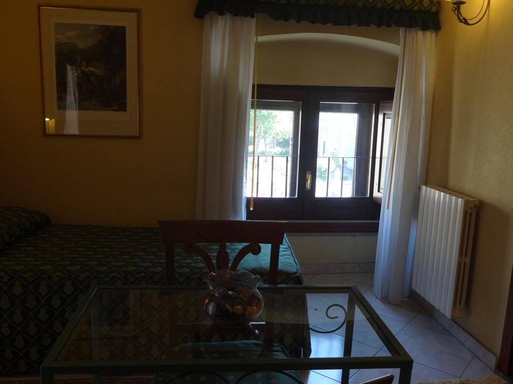 קטאניה Hotel Centrale Europa חדר תמונה