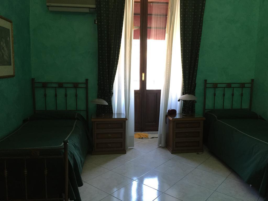 קטאניה Hotel Centrale Europa מראה חיצוני תמונה
