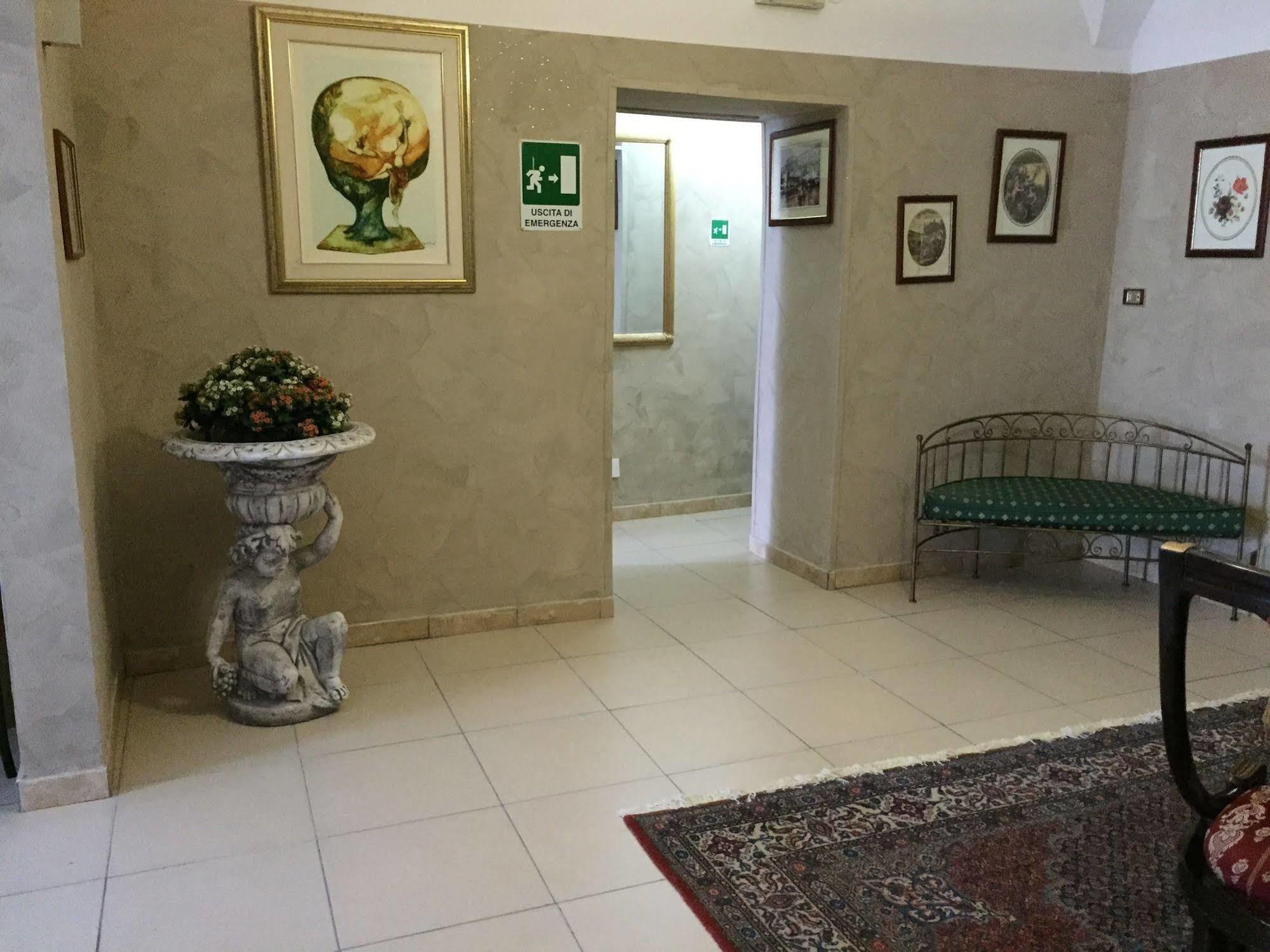 קטאניה Hotel Centrale Europa מראה חיצוני תמונה
